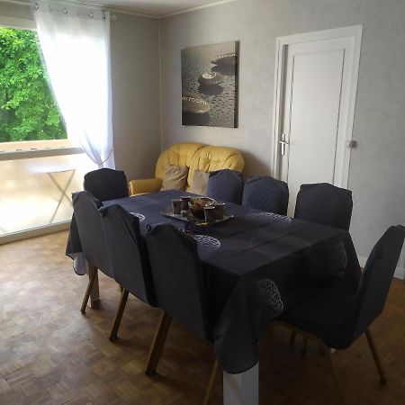 Appartement 8 Couchages 3 Chambres Sens Exterior photo