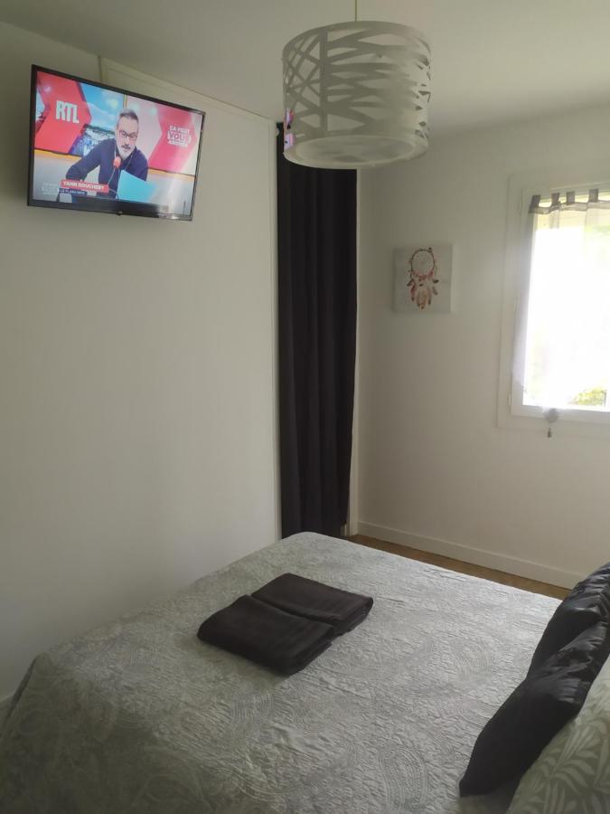 Appartement 8 Couchages 3 Chambres Sens Exterior photo