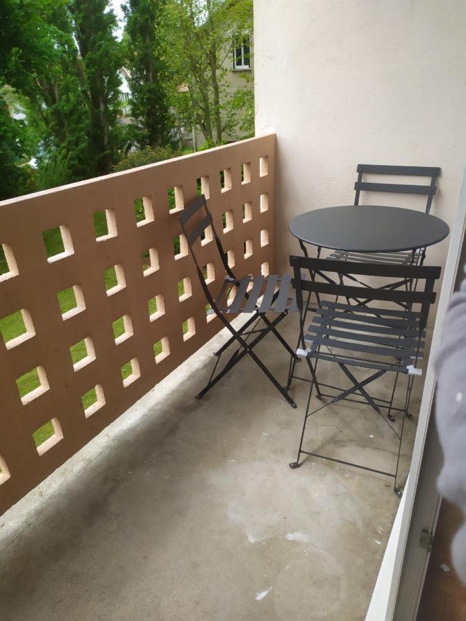 Appartement 8 Couchages 3 Chambres Sens Exterior photo